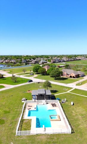 554 Glenn Lane, Red Oak, TX 75154