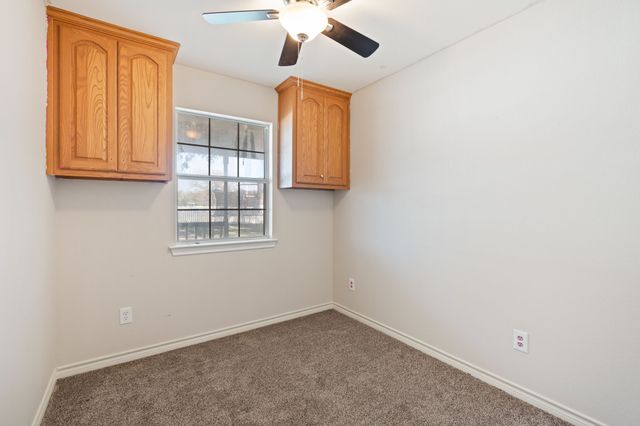 554 Glenn Lane, Red Oak, TX 75154