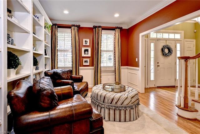 320 Yorkshire Dr DR, Williamsburg, VA 23185