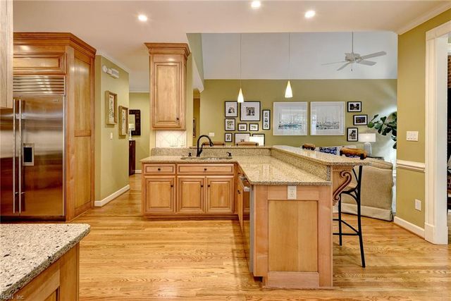 320 Yorkshire Dr DR, Williamsburg, VA 23185