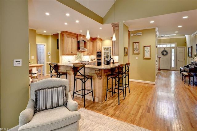 320 Yorkshire Dr DR, Williamsburg, VA 23185
