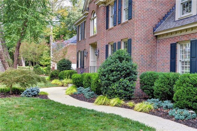 320 Yorkshire Dr DR, Williamsburg, VA 23185