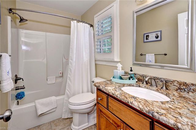 320 Yorkshire Dr DR, Williamsburg, VA 23185