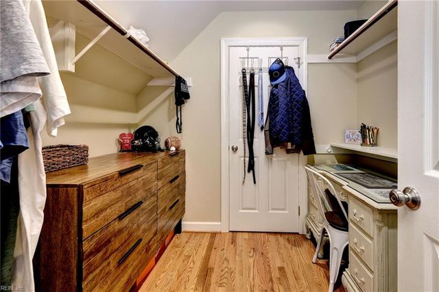 320 Yorkshire Dr DR, Williamsburg, VA 23185