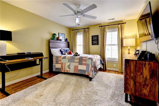 320 Yorkshire Dr DR, Williamsburg, VA 23185