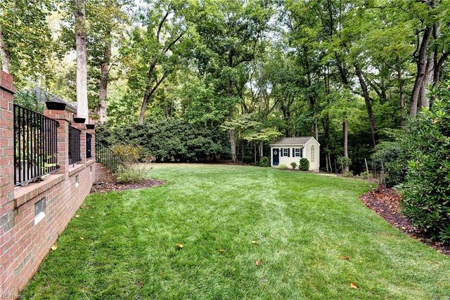 320 Yorkshire Dr DR, Williamsburg, VA 23185