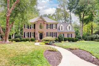 320 Yorkshire Dr DR, Williamsburg, VA 23185