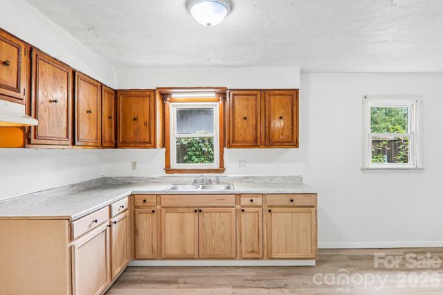 24 Bryson Street, Waynesville, NC 28786