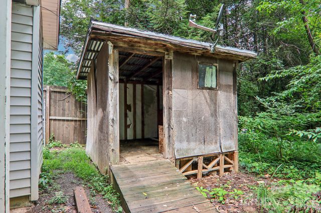 24 Bryson Street, Waynesville, NC 28786