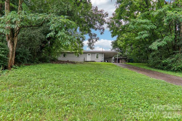 24 Bryson Street, Waynesville, NC 28786