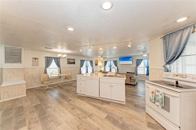 2 S FLORA VISTA STREET, Englewood, FL 34223