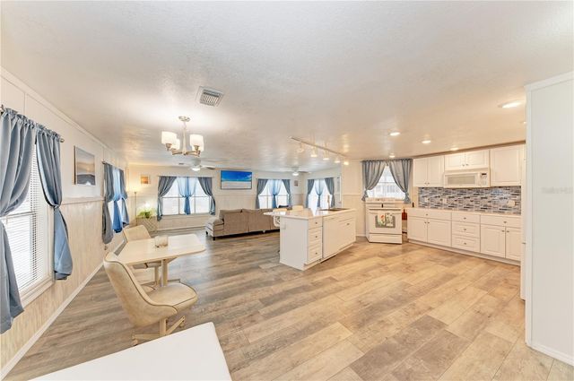 2 S FLORA VISTA STREET, Englewood, FL 34223