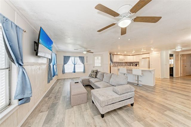 2 S FLORA VISTA STREET, Englewood, FL 34223