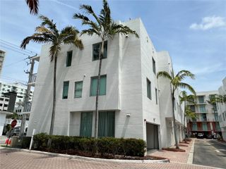 2146 Van Buren St 402, Hollywood, FL 33020