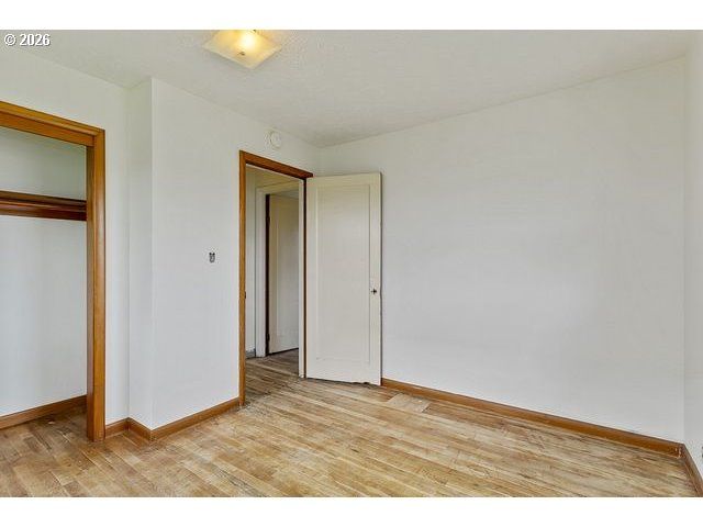 11272 Ne KNOTT St, Portland, OR 97220