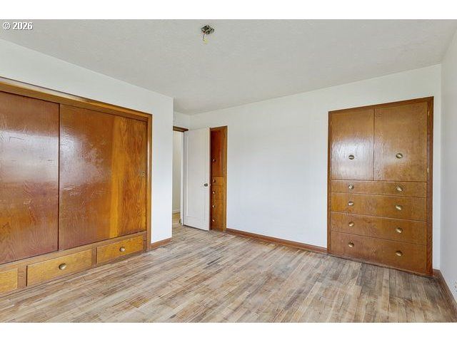 11272 Ne KNOTT St, Portland, OR 97220