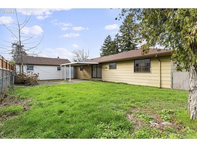 11272 Ne KNOTT St, Portland, OR 97220