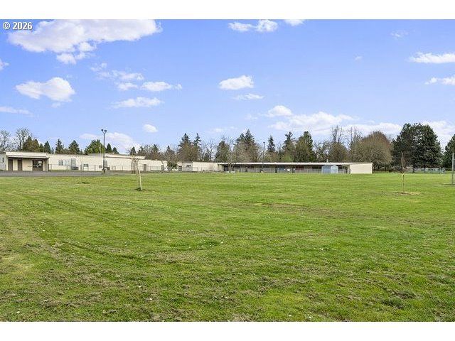 11272 Ne KNOTT St, Portland, OR 97220