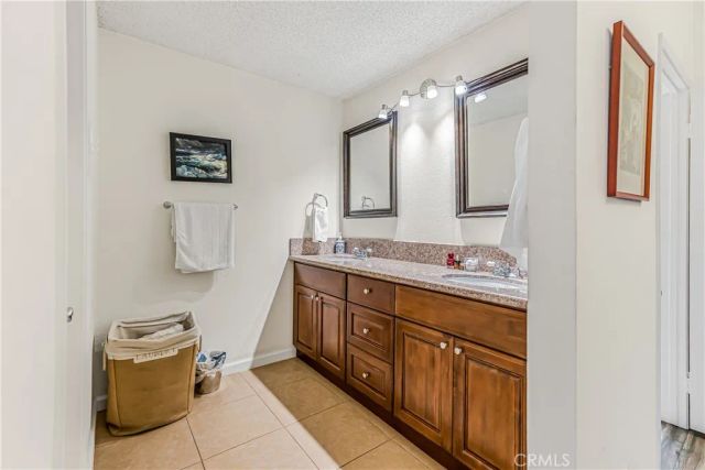 10009 Topanga Canyon Boulevard 5, Chatsworth, CA 91311
