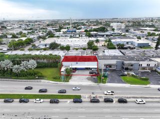7840 NW 58th St, Doral, FL 33166