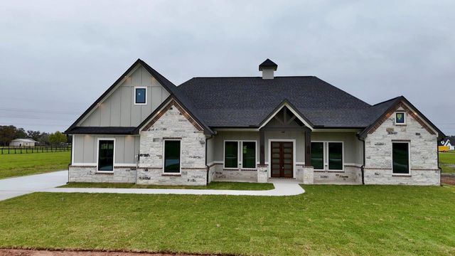 1214 Quarter Horse Trail, Angleton, TX 77515