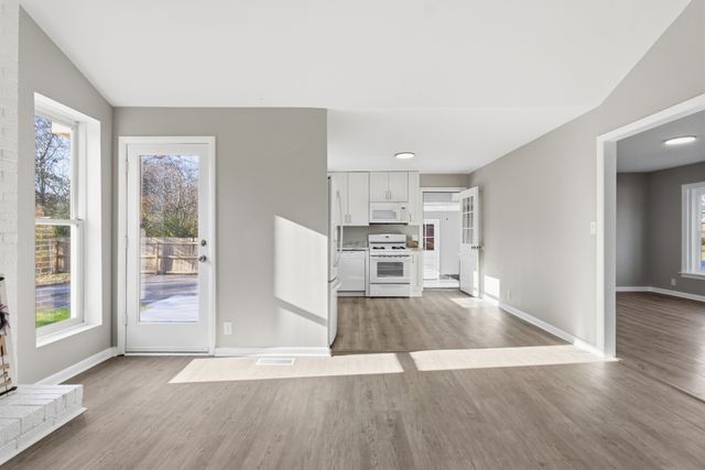 111 Scotch St, Hendersonville, TN 37075