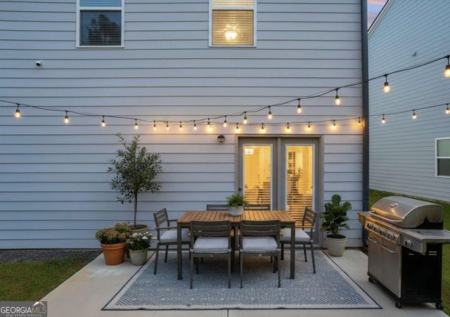 930 Bentley Drive, Fairburn, GA 30213