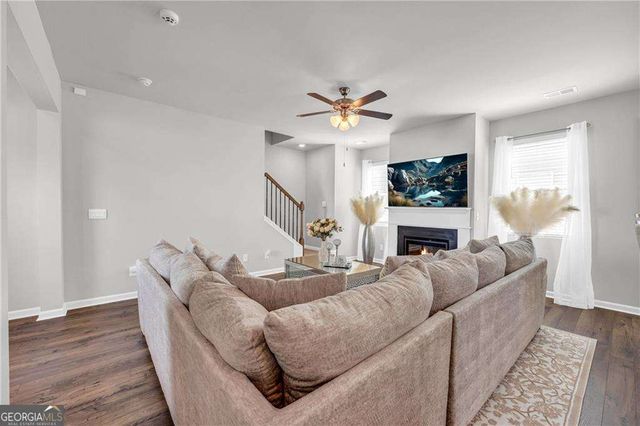 930 Bentley Drive, Fairburn, GA 30213