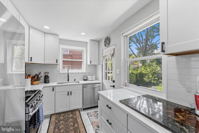 1208 JACKSON AVE, Takoma Park, MD 20912