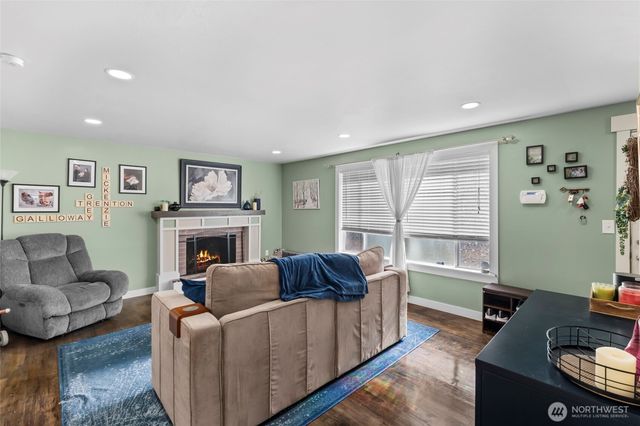 8307 Forest Avenue SW, Lakewood, WA 98498