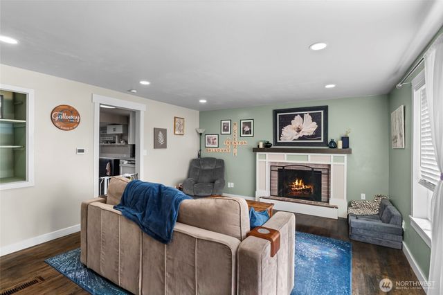 8307 Forest Avenue SW, Lakewood, WA 98498