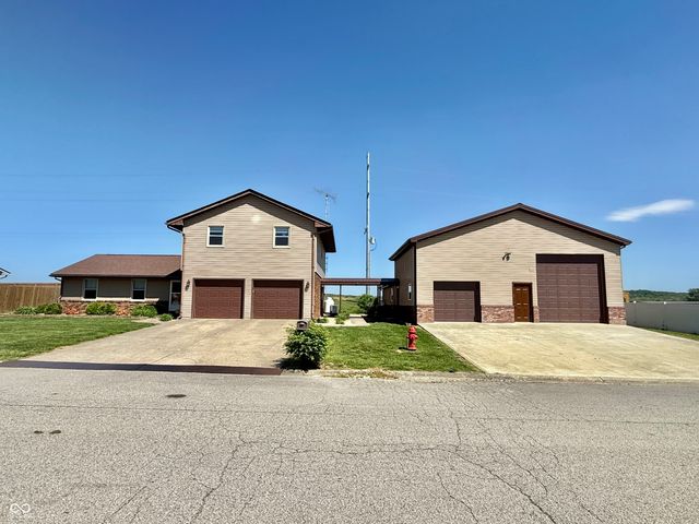 415 Kelly Drive, Brownstown, IN 47220