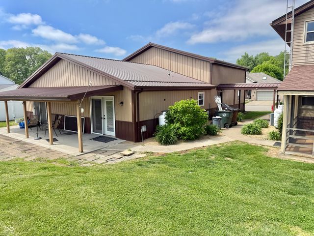415 Kelly Drive, Brownstown, IN 47220