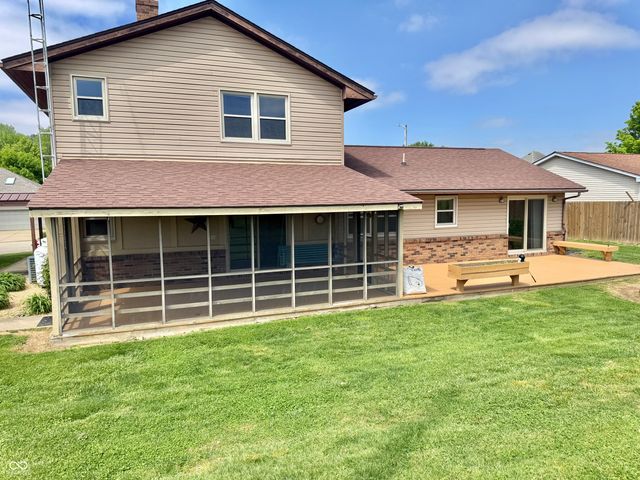 415 Kelly Drive, Brownstown, IN 47220