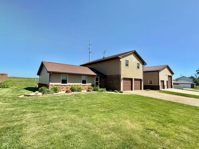 415 Kelly Drive, Brownstown, IN 47220