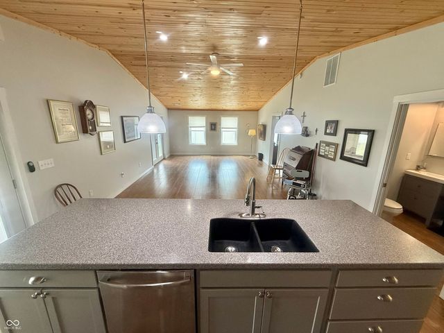 415 Kelly Drive, Brownstown, IN 47220
