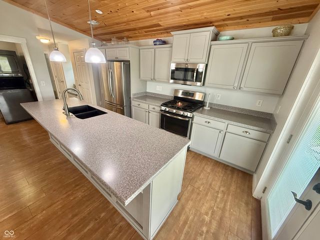 415 Kelly Drive, Brownstown, IN 47220
