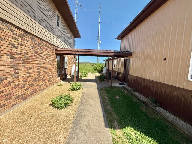 415 Kelly Drive, Brownstown, IN 47220