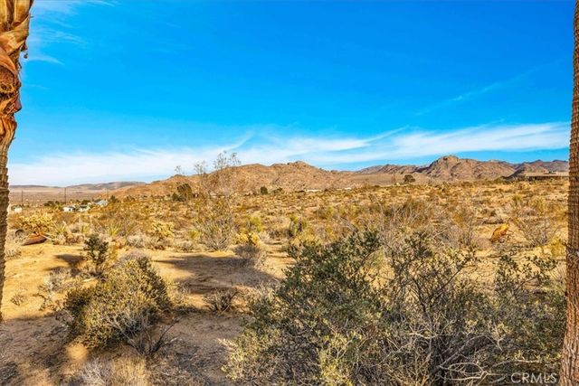 7423 Juniper Road, Joshua Tree, CA 92252