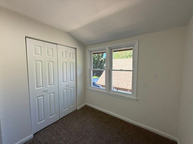 124 Hilltop Drive, Lake In The Hills, IL 60156