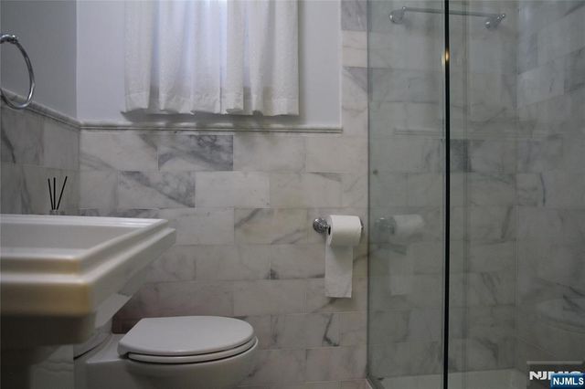 284 Hickory Avenue, Tenafly, NJ 07670