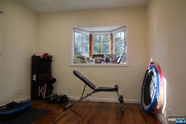 284 Hickory Avenue, Tenafly, NJ 07670