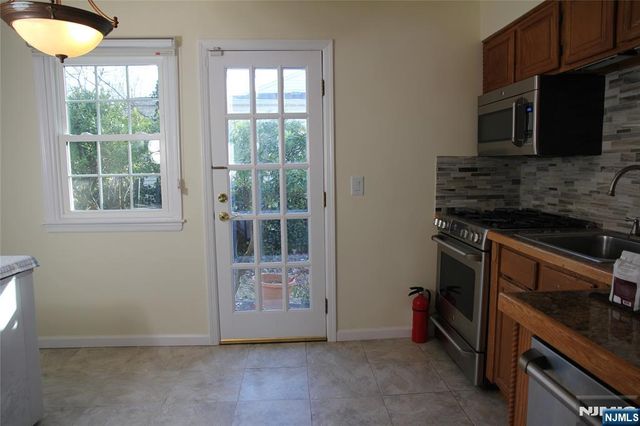 284 Hickory Avenue, Tenafly, NJ 07670