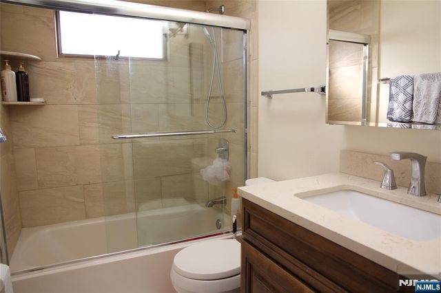 284 Hickory Avenue, Tenafly, NJ 07670