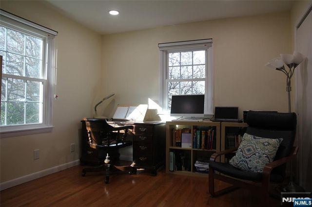 284 Hickory Avenue, Tenafly, NJ 07670