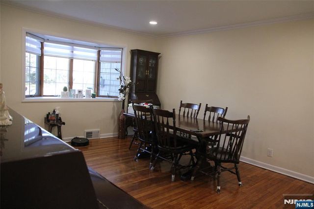 284 Hickory Avenue, Tenafly, NJ 07670