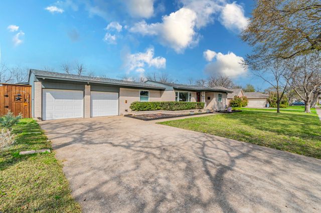 1603 W 4th Street, Irving, TX 75060