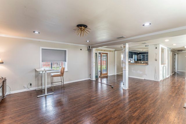 1603 W 4th Street, Irving, TX 75060