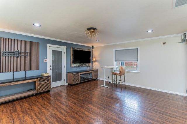 1603 W 4th Street, Irving, TX 75060