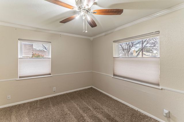 1603 W 4th Street, Irving, TX 75060